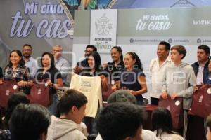 ATLIXCO . UNIFORMES DE NATACIÓN