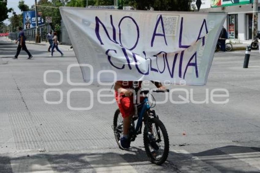 MANIFESTACIÓN . CICLOVÍA MUNICIPIO LIBRE