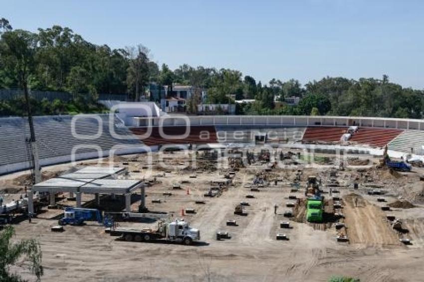 ESTADIO ZARAGOZA . OBRA