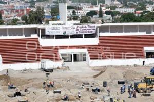 ESTADIO ZARAGOZA . OBRA