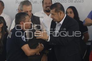 GOBIERNO ESTATAL . ENTREGA ALARMAS VECINALES 