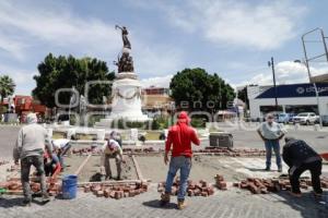 AVENIDA JUÁREZ . REPARACIÓN