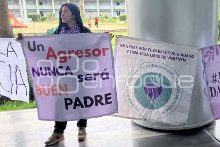 MANIFESTACIÓN . CIUDAD JUDICIAL 