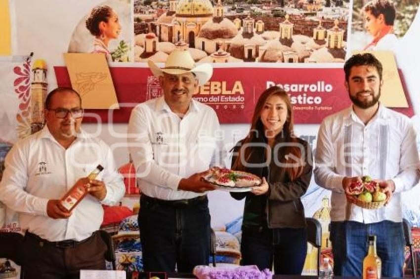 TURISMO . FERIA DEL DURAZNO