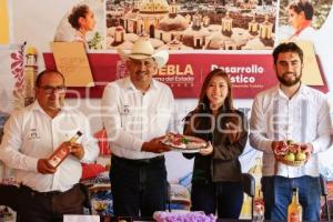 TURISMO . FERIA DEL DURAZNO