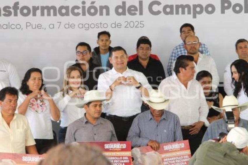 TIANGUISMANALCO . ENTREGA DE APOYOS CAMPO