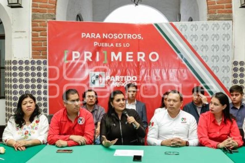 PRI . DELFINA POZOS