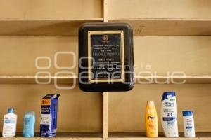 FARMACIA UNIVERSAL