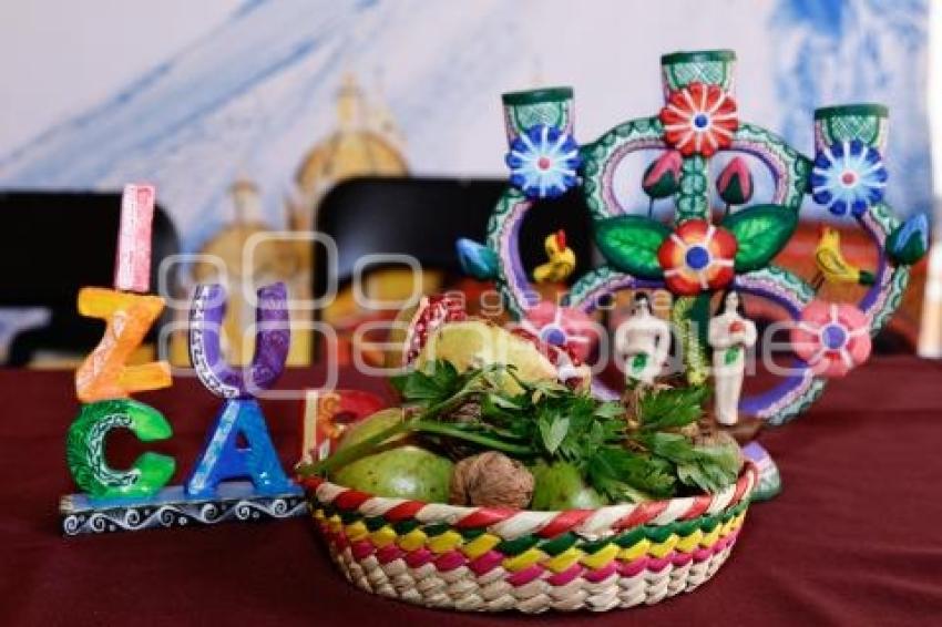IZÚCAR . CHILES EN NOGADA