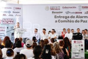 GOBIERNO ESTATAL . ENTREGA ALARMAS VECINALES