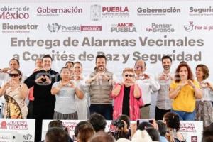 GOBIERNO ESTATAL . ENTREGA ALARMAS VECINALES
