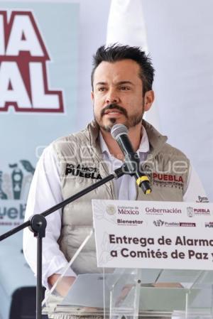 GOBIERNO ESTATAL . ENTREGA ALARMAS VECINALES