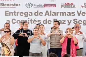 GOBIERNO ESTATAL . ENTREGA ALARMAS VECINALES