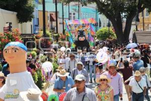 ATLIXCO . DESFILE DE MOJIGANGAS