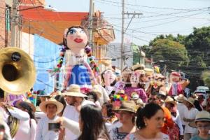ATLIXCO . DESFILE DE MOJIGANGAS
