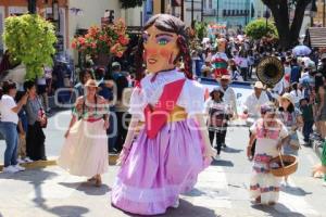 ATLIXCO . DESFILE DE MOJIGANGAS