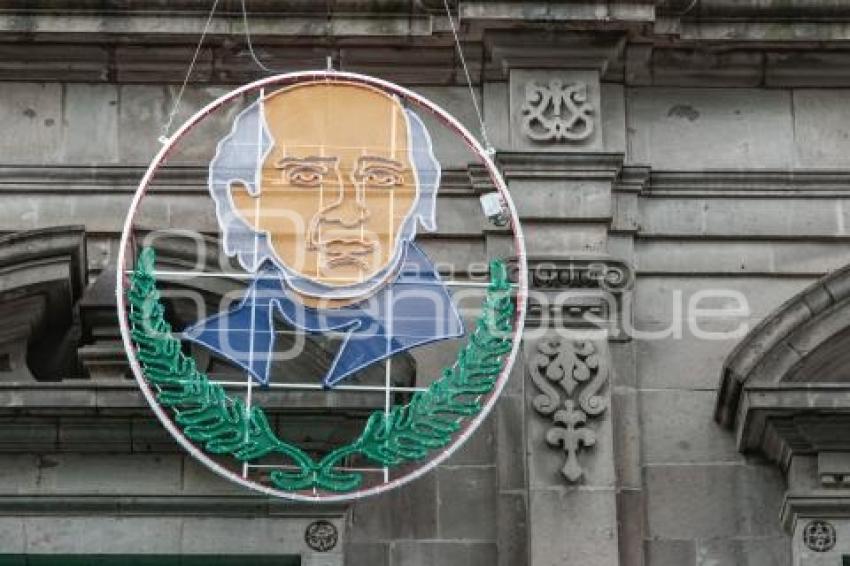 ADORNOS PATRIOS