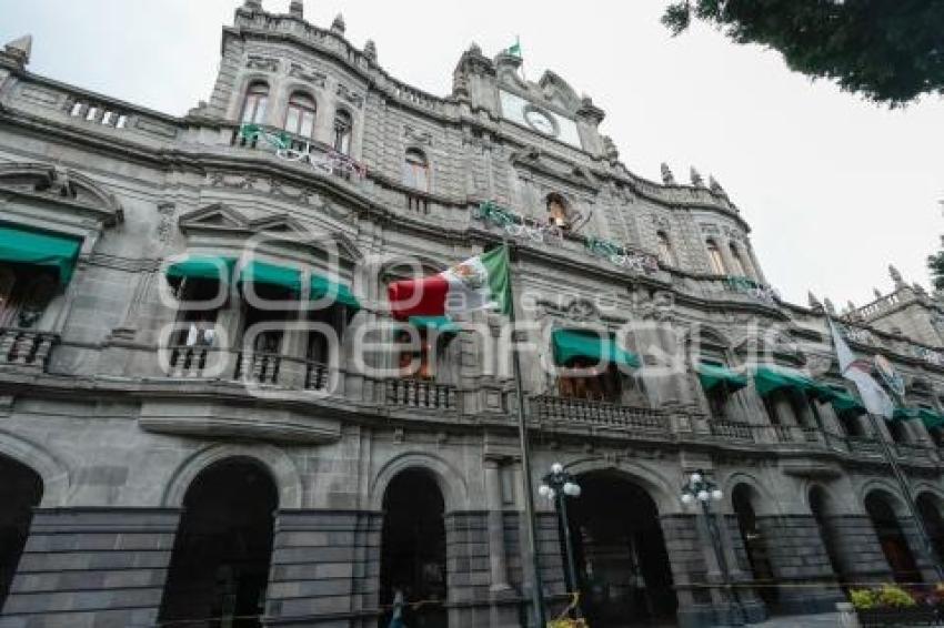 ADORNOS PATRIOS