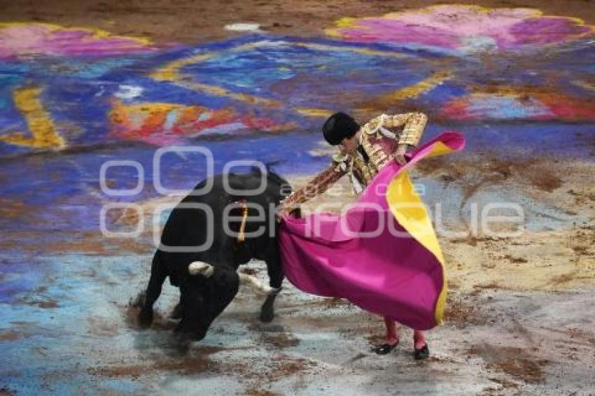 TLAXCALA . CORRIDA DE LAS LUCES