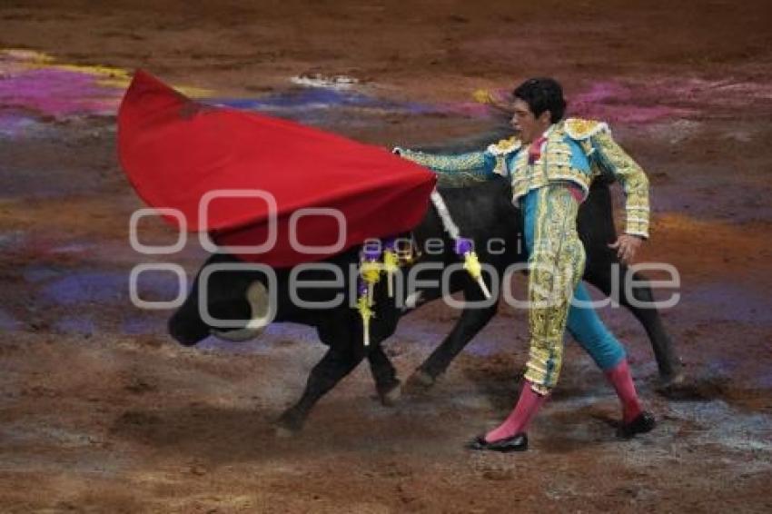 TLAXCALA . CORRIDA DE LAS LUCES