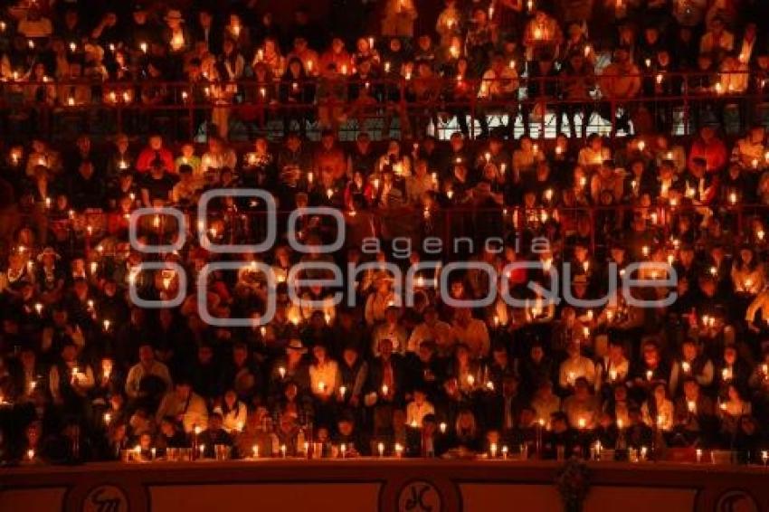 TLAXCALA . CORRIDA DE LAS LUCES