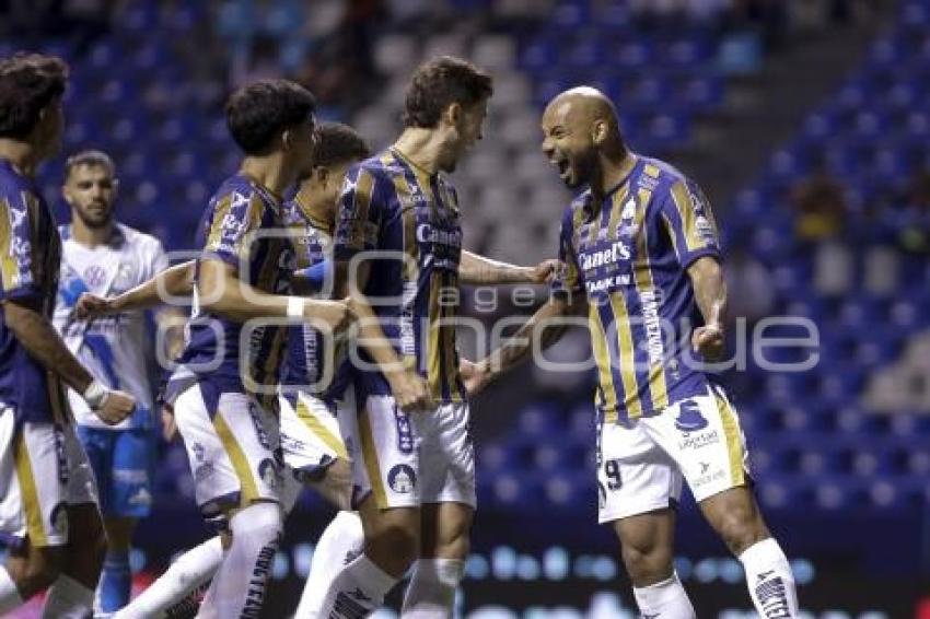 FÚTBOL . CLUB PUEBLA VS SAN LUIS