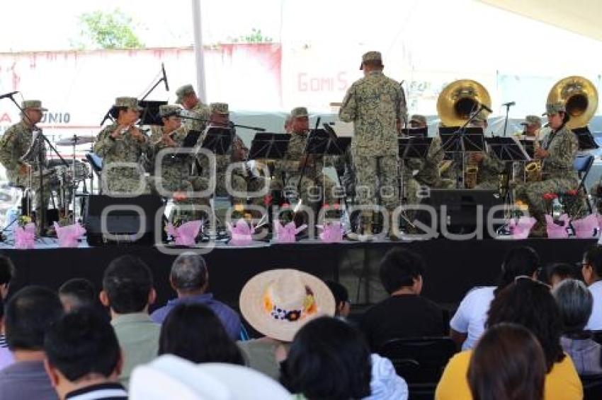 TOCHIMILCO . BANDA MILITAR
