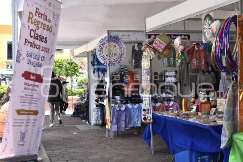 TLAXCALA . FERIA REGRESO A CLASES