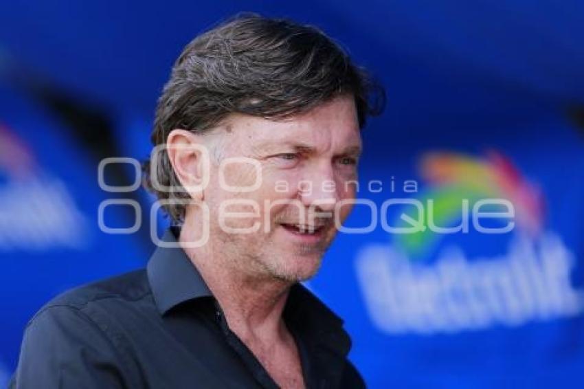 FÚTBOL . HERNAN CRISANTE