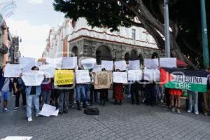 BUAP . MANIFESTACIÓN ESTUDIANTES