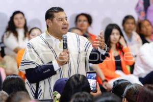GOBIERNO ESTATAL . MUJER EMPRENDEDORA