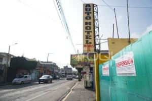 TLAXCALA . MOTELES SUSPENDIDOS