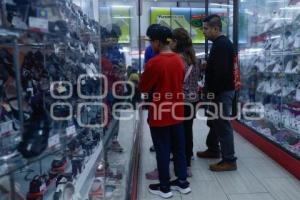 ECONOMÍA . REGRESO A CLASES