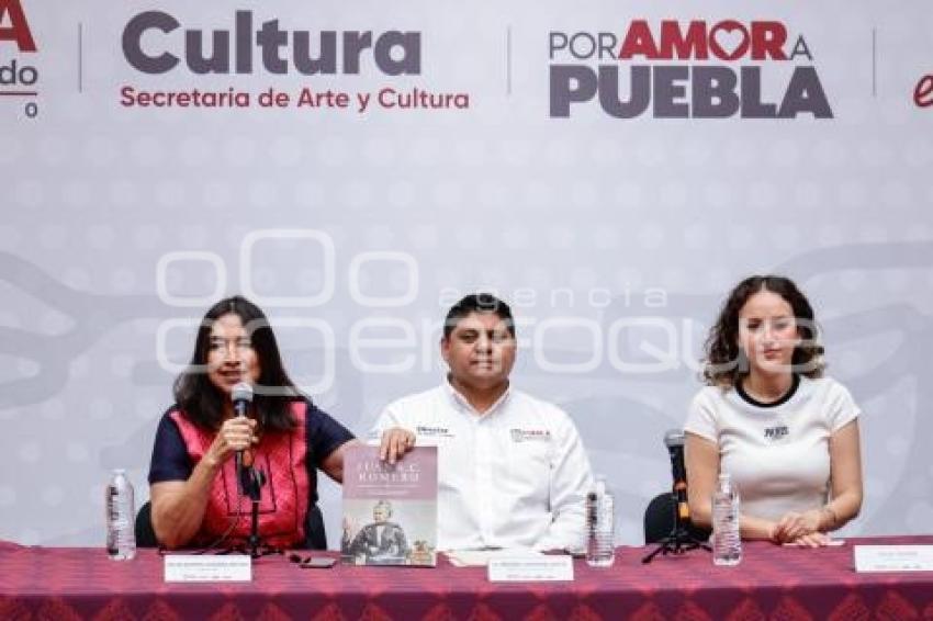 PRESENTACIÓN DE LIBRO . JUANA ROMERO