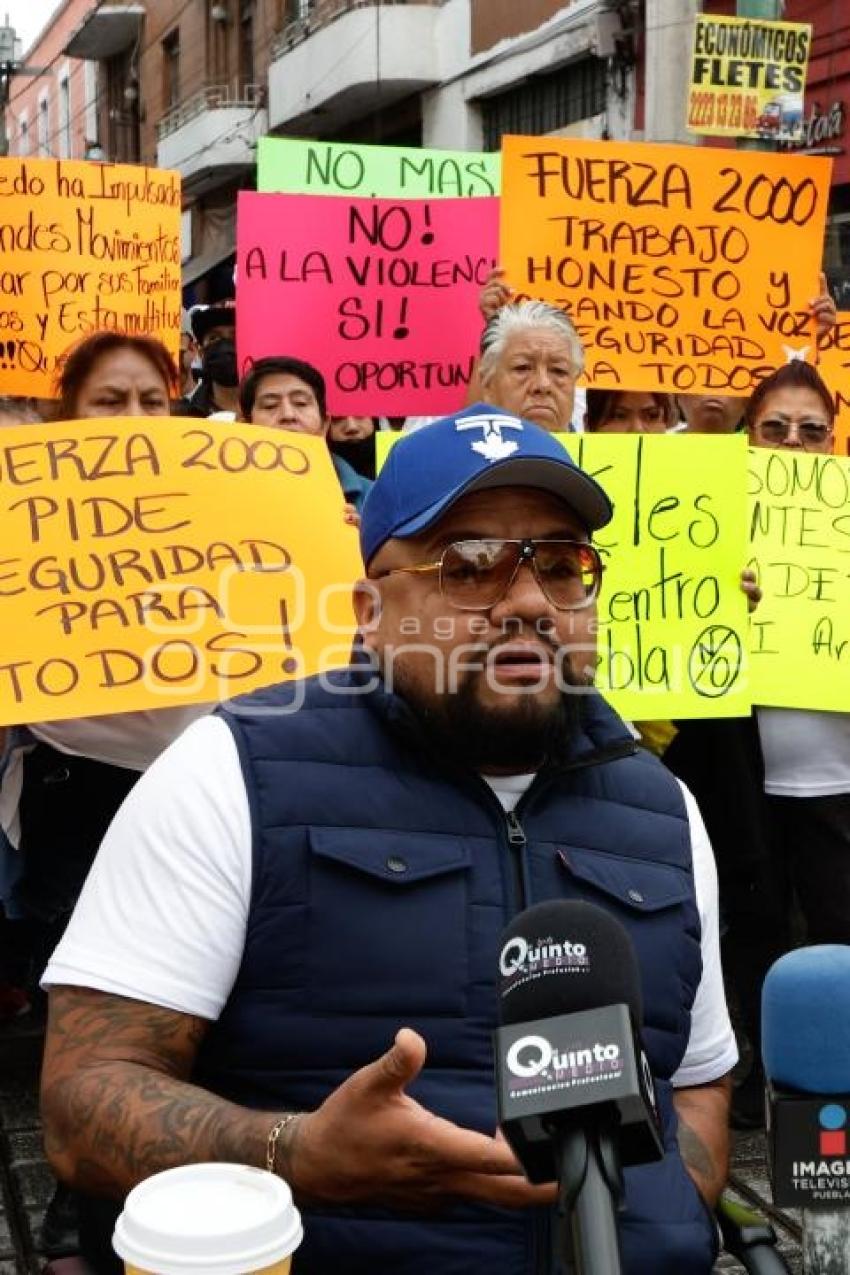 AMBULANTES . FUERZA 2000