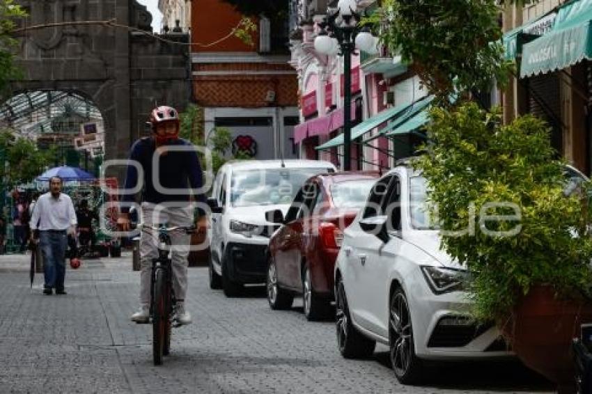 CALLE DE LOS DULCES