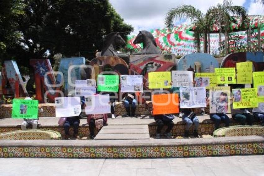 AMOZOC . MANIFESTACIÓN DESAPARECIDOS