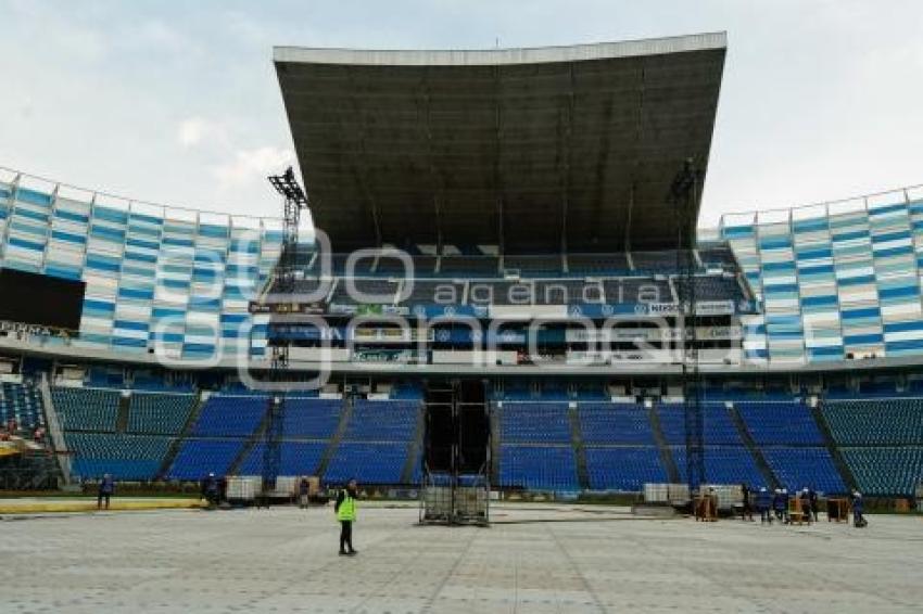 ESTADIO CUAUHTÉMOC . SHAKIRA