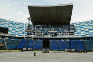 ESTADIO CUAUHTÉMOC . SHAKIRA