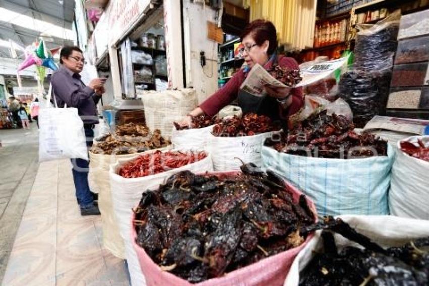 FIESTAS PATRIAS . MERCADO