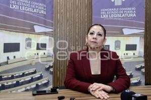LAURA ARTEMISA GARCÍA