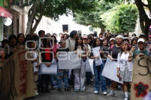 BUAP . MARCHA ESTUDIANTES