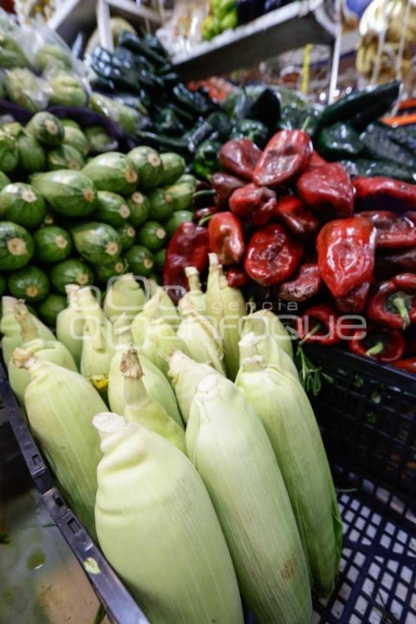 FIESTAS PATRIAS . MERCADO