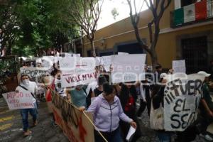 BUAP . MARCHA ESTUDIANTES