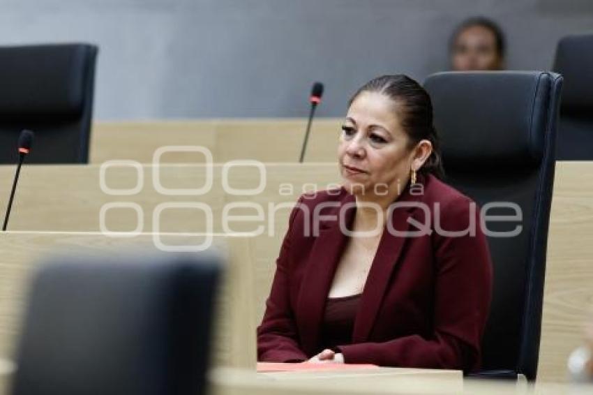LAURA ARTEMISA GARCÍA