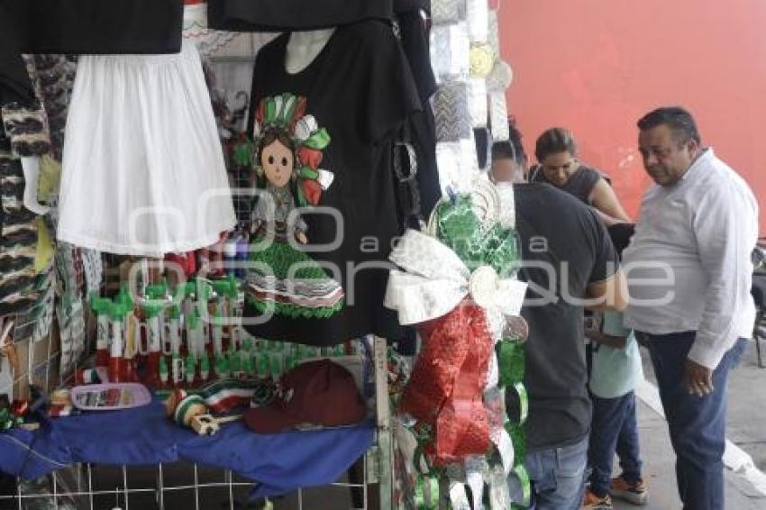 ADORNOS PATRIOS