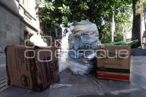 FIESTAS PATRIAS . BASURA