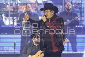 CONCIERTO . JULIÓN ÁLVAREZ