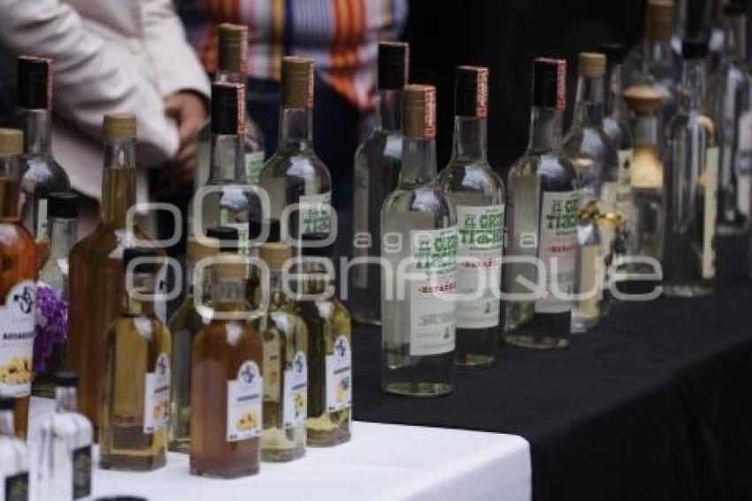 CULTURA . EXPO FERIA MEZCAL Y ARTESANÍAS