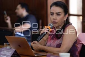 MÓNICA LARA CHÁVEZ